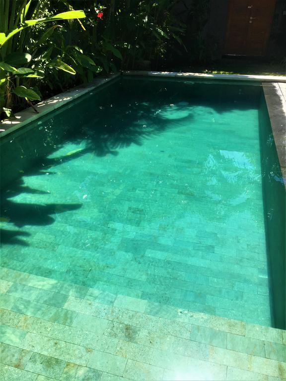 Rumah Indah Villa Seminyak Værelse billede